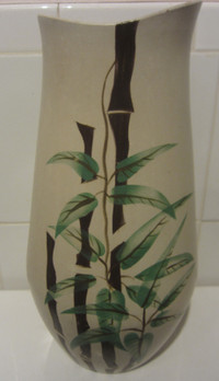 Vintage Brentleigh Ware Vase