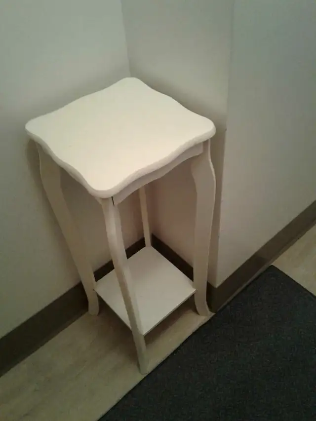 Side Table64840221618818120