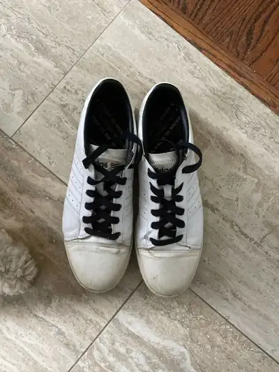 Mens Adidas Golf shoes size 9, View more