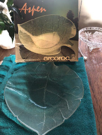 Arcoroc Aspen Leaf Centerpiece Bowl Tray