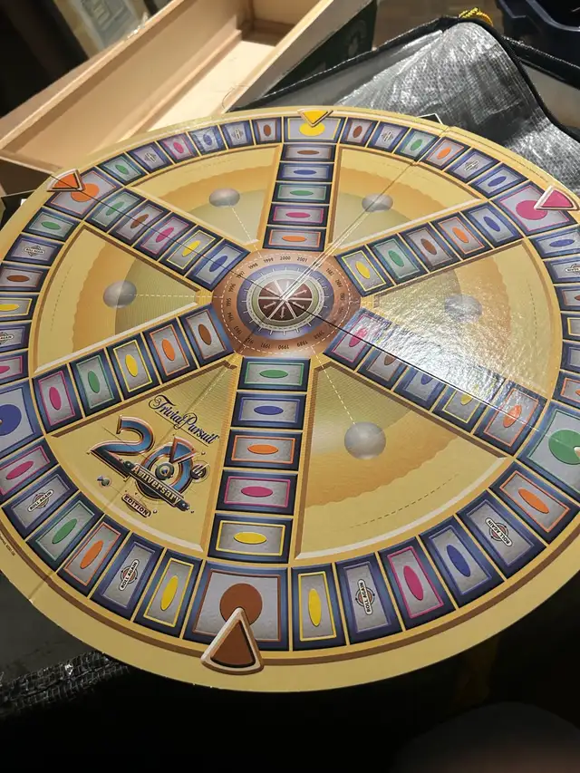 2002 Trivial Pursuit Canadian Edition - collectors in Toys & Games in Ottawa - Image 5