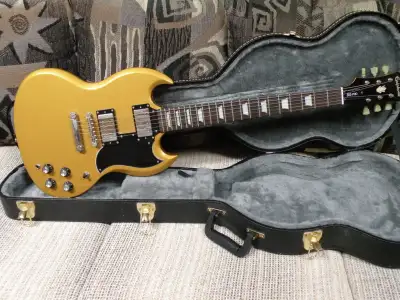 Epiphone SG Standard Pro Ltd Guitar - Metallic Gold W/Case, View more