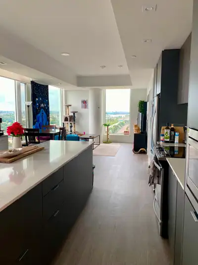 Beautiful and spacious room with plenty of natural light, complete with your own private washroom. T...