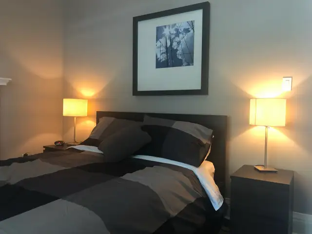 2 bedroom plus den in Riverdale in Long Term Rentals in City of Toronto - Image 4