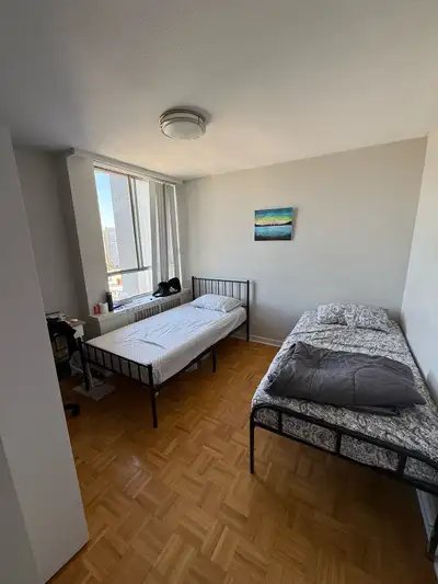 Room for rent in Thorncliffe