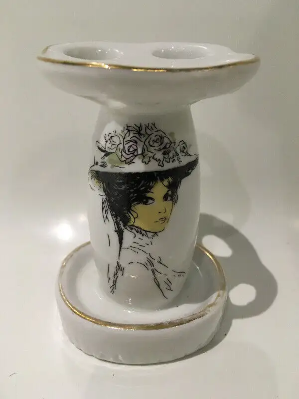 Toothbrush Holder Porcelain Woman Early Century Vintage628643630625311222