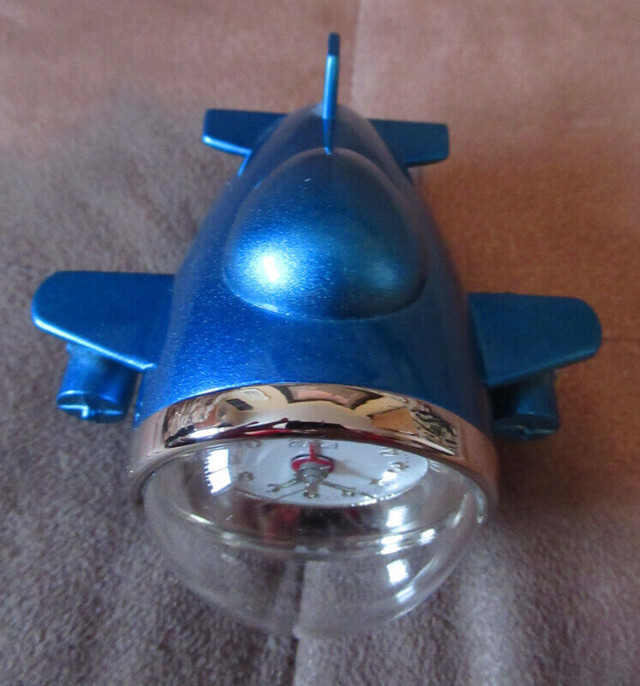 Clock Shaped like a Plane in Arts & Collectibles in Oshawa / Durham Region - Image 4