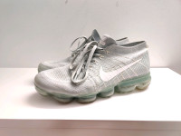 Nike   Air VaporMax Flyknit Pure Platinum   Mens 10 US