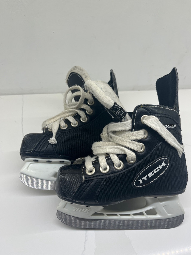 Skates size 9  in Hockey in Peterborough - Image 2