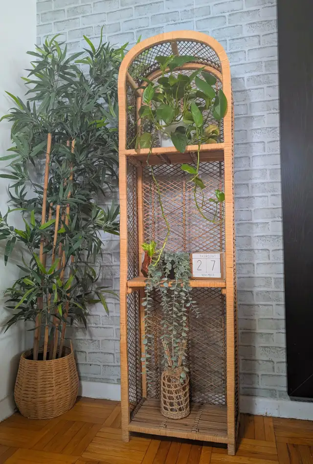 Wicker Shelf (Vintage Boho) in Hutches & Display Cabinets in Mississauga / Peel Region - Image 6