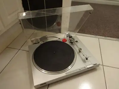 Sony PS-LX2/2-Speed/Automatic Direct-Drive Turntable for sale Specifications: Platter: 310mm alumini...