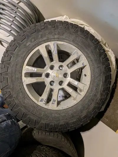 Tires came of a 2014 Silverado 1500, decent tread left. 275/70/R18 $2000 OBO