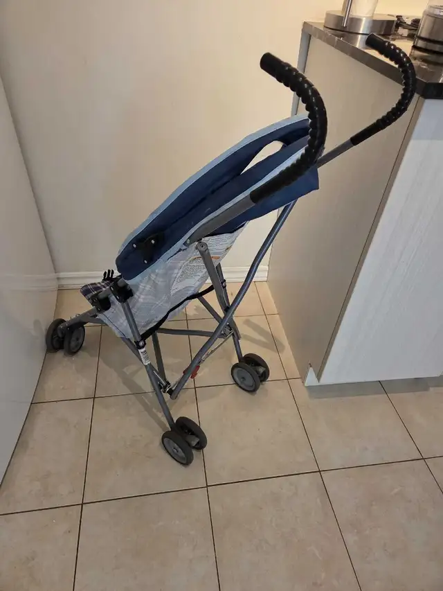 Cosco Kids Stroller in Strollers, Carriers & Car Seats in City of Toronto - Image 3
