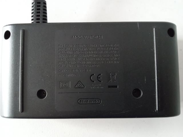 Official GameCube Controller Adapter for Wii U in Nintendo Wii U in Gatineau - Image 3