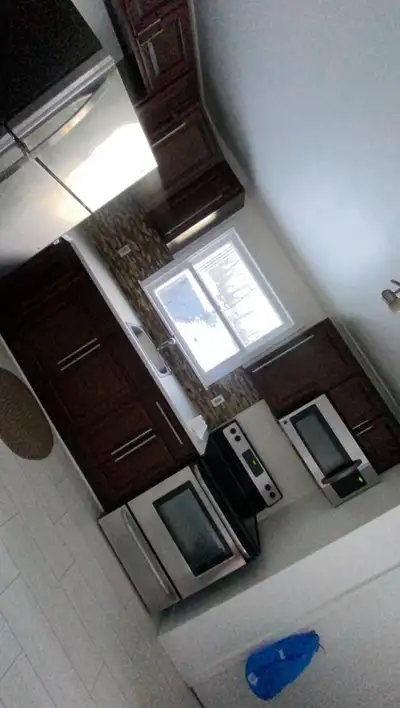 2br trenton heat and internet included!