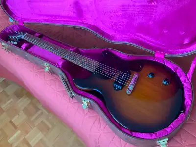 Gibson Junior Custom Shop, View more