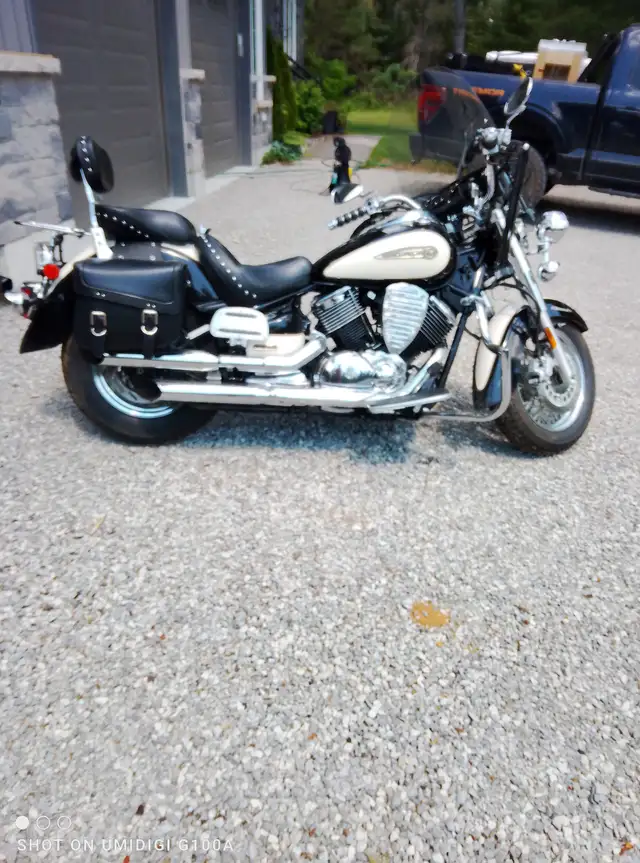 2008 YAMAHA  VSTAR  1100 SIVERADO  Ultimate $6500. in Street, Cruisers & Choppers in Kawartha Lakes - Image 6
