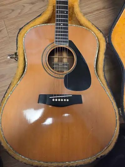 Vintage Yamaha FG 1000J, View more