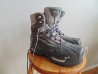 Salomon winter boots womens 10
