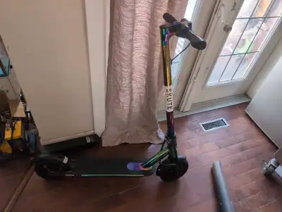 Hyper 37V Skute, Jet Fuel, Folding Electric Scooter, 350W Motor, Adult, Unisex Retails for $598.00 S...