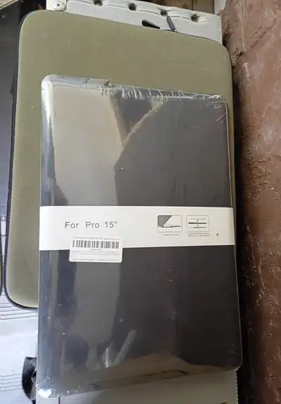 15 Inch Macbook Pro Soft Sleeve and Hard Case - Set, View more