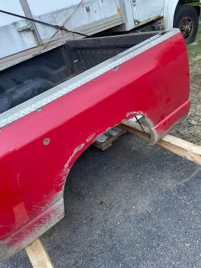 Box of a 2005 dodge ram, short box Wheel arches and a couple cross members need work, couple holes i...