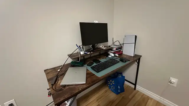Modern Desk + Ergonomic Gaming Chair – Great Condition in Desks in Bedford - Image 3