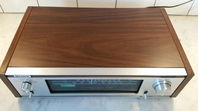Sony Vintage Radio Tuner ST-5600 in Stereo Systems & Home Theatre in Mississauga / Peel Region - Image 3