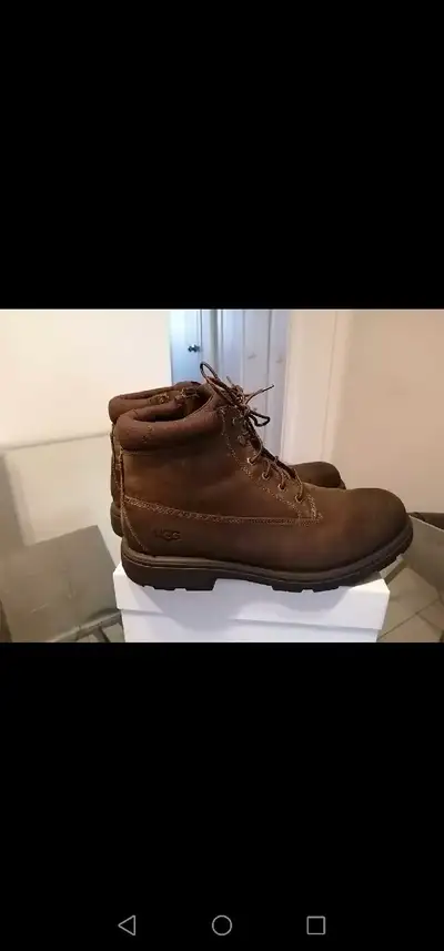UGG winter boots, brown, new. Size 46