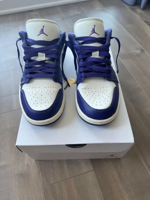 Soulier Nike Air Jordan 1 Low in Women's - Shoes in Laval / North Shore - Image 3