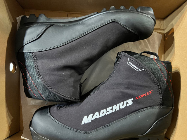 Madshus Nordic NNN black cross country boots 9.5 size men’s  in Ski in City of Toronto - Image 2