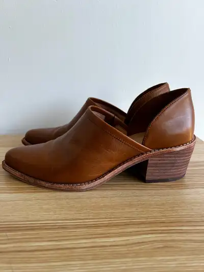 Madewell 'The Brady' Lowcut Bootie - Size 7, View more