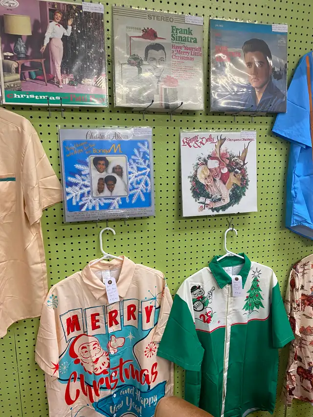 “ReStyle ReVival” Booth 21S at the Hamilton Antique Mall in Arts & Collectibles in Hamilton - Image 5