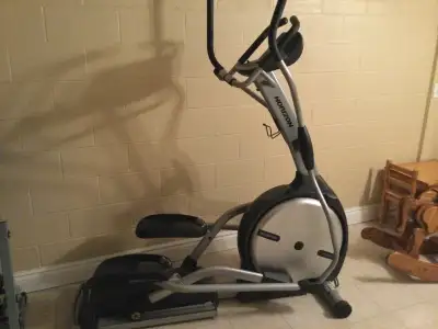 REDUCED…500.00 takes it this like new hardly used.paid 1800.00 new