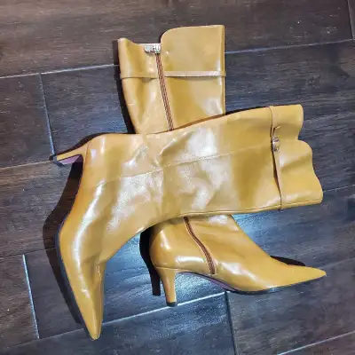 Escada Leather Boots Authentic 38.5, View more