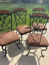 Table chairs 