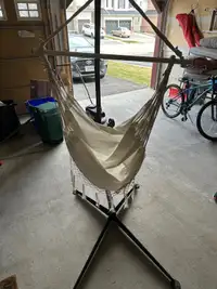 Free standing hammock chair 