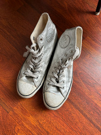 Vintage converse chuck taylor men’s silver size 8