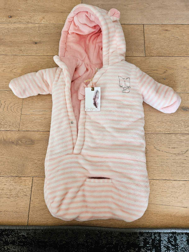 Jessica Simpson Baby Travel Onesie in Clothing - 0-3 Months in Calgary