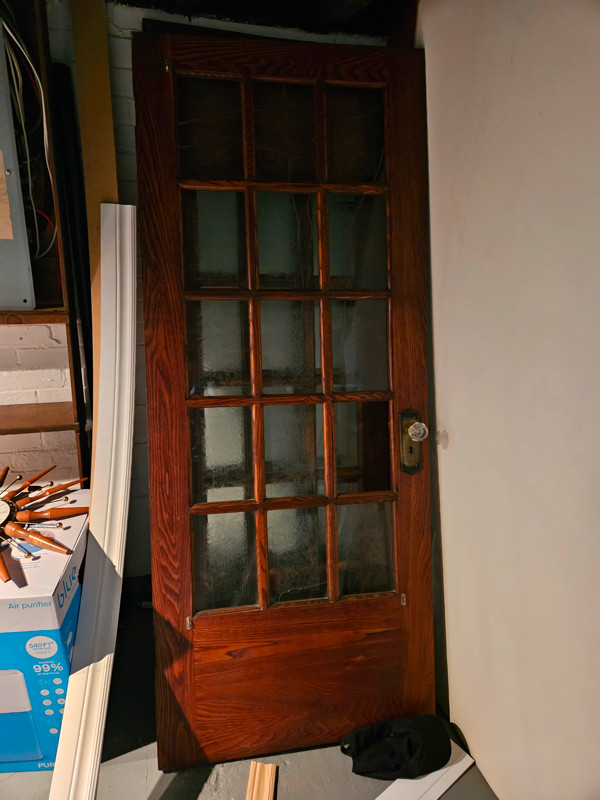 Antique beautiful solid wood door, original hardware in Windows, Doors & Trim in City of Toronto - Image 2