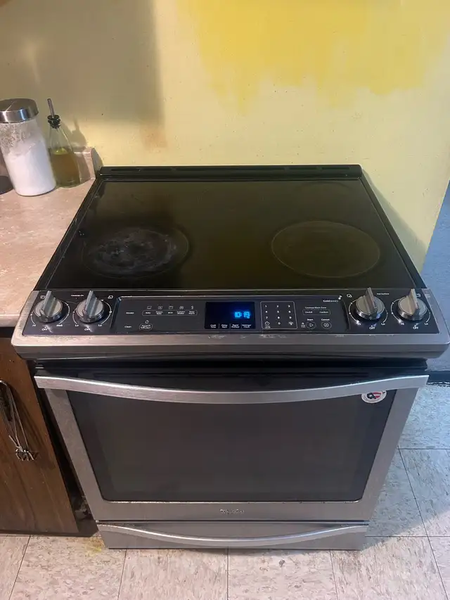 glass top stove in Stoves, Ovens & Ranges in City of Toronto - Image 2