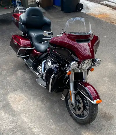 2014 Harley Davidson FLHTK Project Rushmore Suspension Legend! Revo-A (valeur $2000) Toutes huiles h...