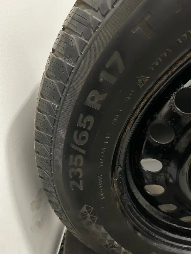 2013 Ford Flex winter rims and tires in Other Parts & Accessories in Regina - Image 3