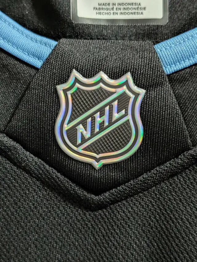 NWT Utah Hockey Club deadstock inaugural season jersey in Men's in Stratford - Image 6