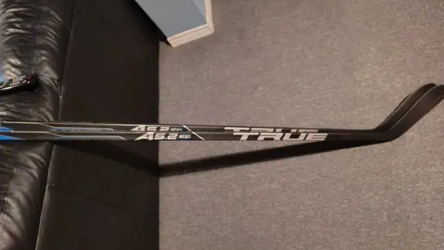 True A5.2 SBP hockey sticks in Hockey in Markham / York Region - Image 2