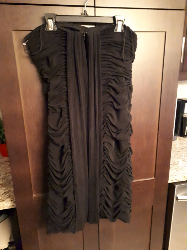 Elegant black dress in Women's - Dresses & Skirts in Brantford