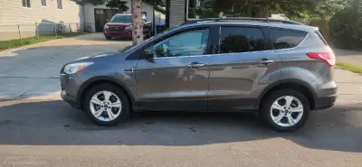 2013 Ford Escape. 250 km. Excellent condition no issues at all. Active status. Crack in windshield,...