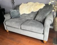 Lazy-Boy Love Seat Sofa Couch