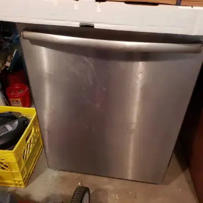 Selling well used dishwasher. Starting to not operate as it should. Possibly could be fixed. Unknown...