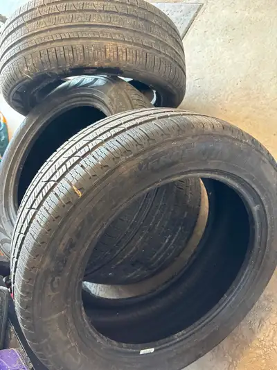 Tire tread depth 6-7mm Good condition